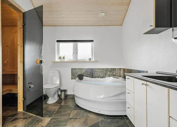 Amazing In With Sauna בית נופש *